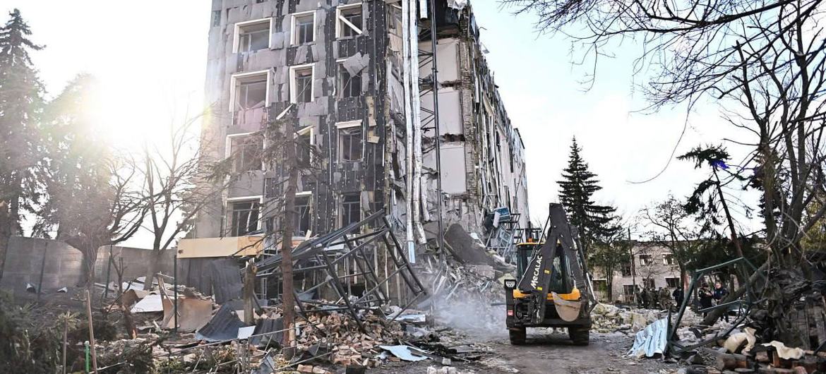 A building in Izyum, in the Kharkiv region of Ukraine lies in ruins after being struck by a missile. 