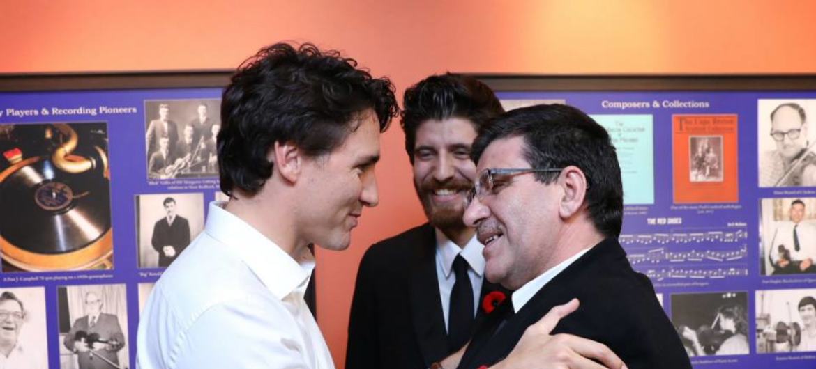 Tareq and his father Isam meet Prime Minister Justin Trudeau for the first time.