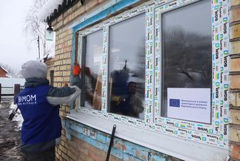 The International Organization for Migration (IOM) and the Mission in Ukraine, is stepping up efforts to help displaced and war-affected people cope with cold weather. 