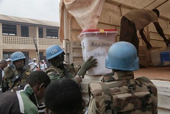 UN peacekeepers secure ballot boxes during the 30 December 2015 election in the Central African Republic.