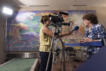 Louise Arbour (right), Special Representative for International Migration, speaks to a journalist at UN Headquarters in New York following a special event on the New York Declaration for Refugees and Migrants.